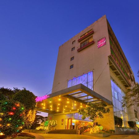 Hotel Parc Estique Pune Zewnętrze zdjęcie