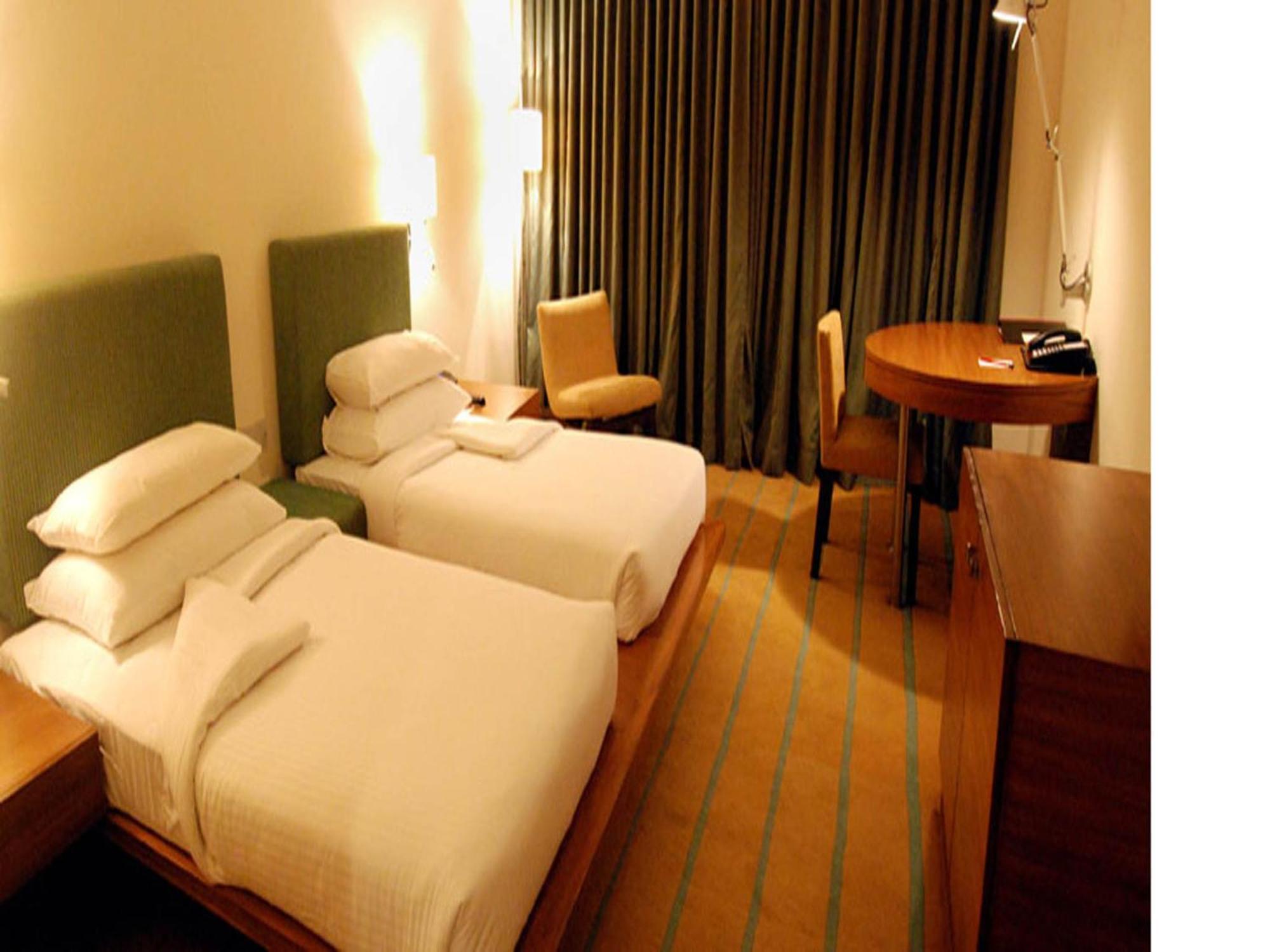 Hotel Parc Estique Pune Zewnętrze zdjęcie