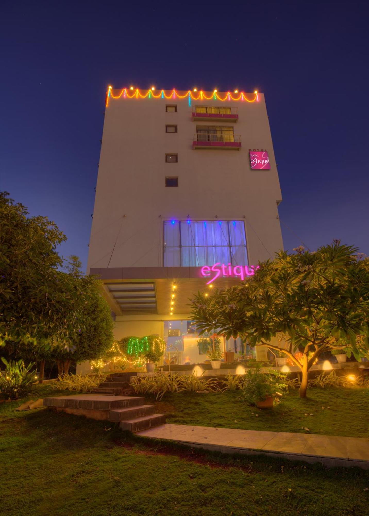 Hotel Parc Estique Pune Zewnętrze zdjęcie