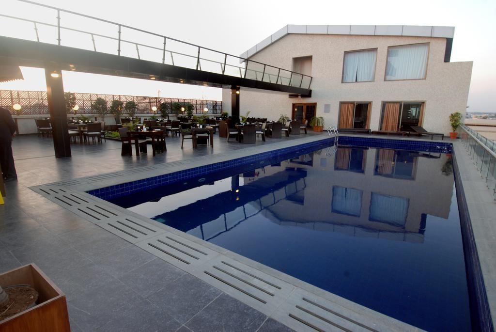 Hotel Parc Estique Pune Zewnętrze zdjęcie