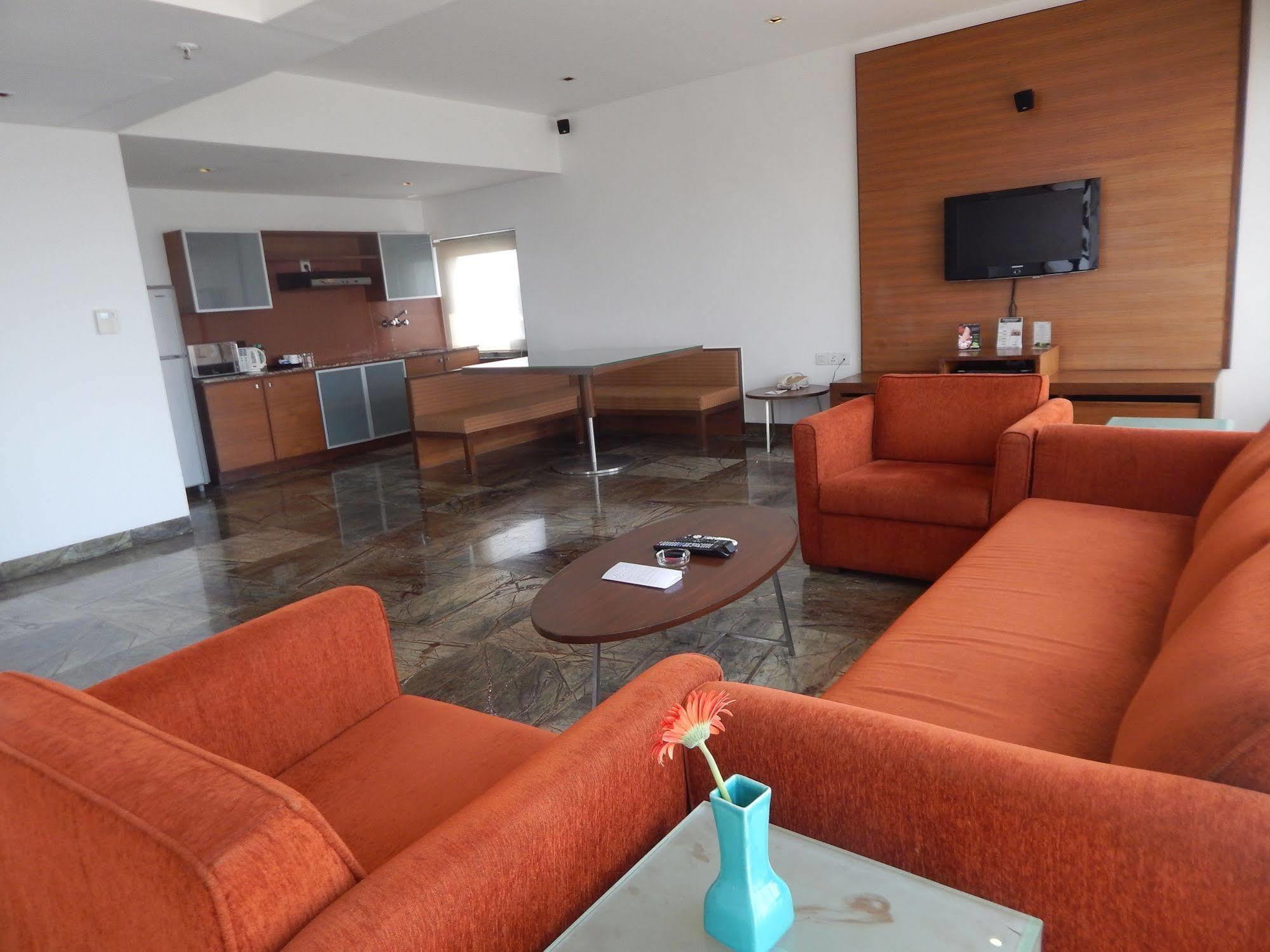 Hotel Parc Estique Pune Zewnętrze zdjęcie