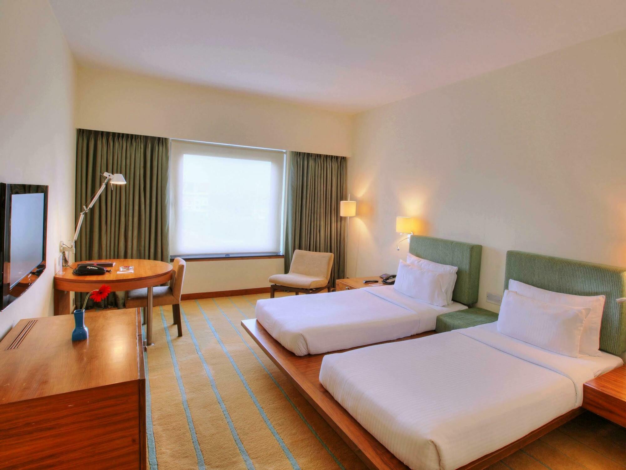 Hotel Parc Estique Pune Zewnętrze zdjęcie